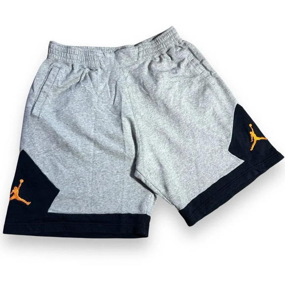 Air Jordan Nike Cargo Shorts Fleece XXL Gray Jump-man Casual Hip-Pop Oversized - Picture 1 of 8